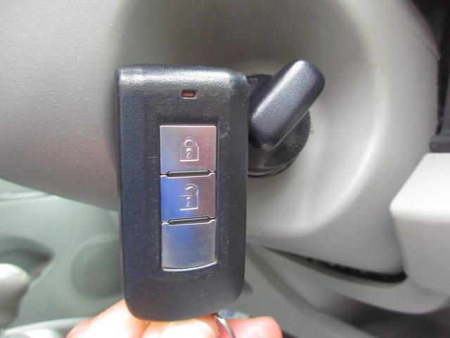 アイ ビバーチェ　４ＷＤ　スマートキー　純正オーディオ　ＣＤ　シートヒーター　全席パワーウインドウ　オートライト　電動格納ミラー　パワーステアリング　ＡＢＳ　無修復歴車（44枚目）