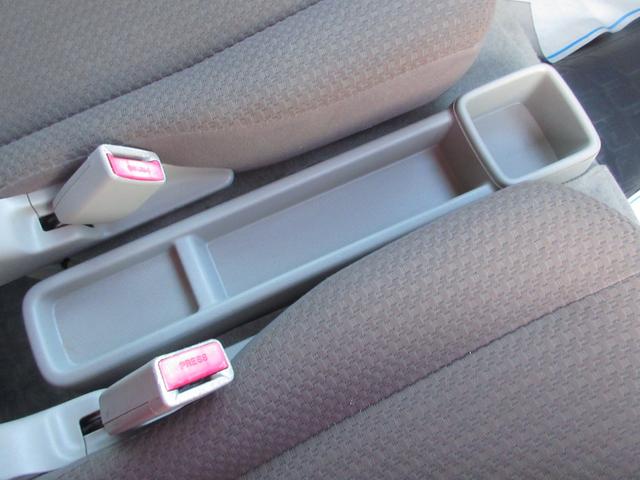ミニキャブバン ブラボーターボ　４ＷＤ　ハイルーフ　キーレスキー　ナビ　ＴＶ　ＣＤ／ＤＶＤ再生　Ｂｌｕｅｔｏｏｔｈ接続　ＥＴＣ　バックカメラ　ドライブレコーダー　ルーフキャリア　電動格納ミラー　横滑り防止　ブレーキサポート　無修復歴（50枚目）