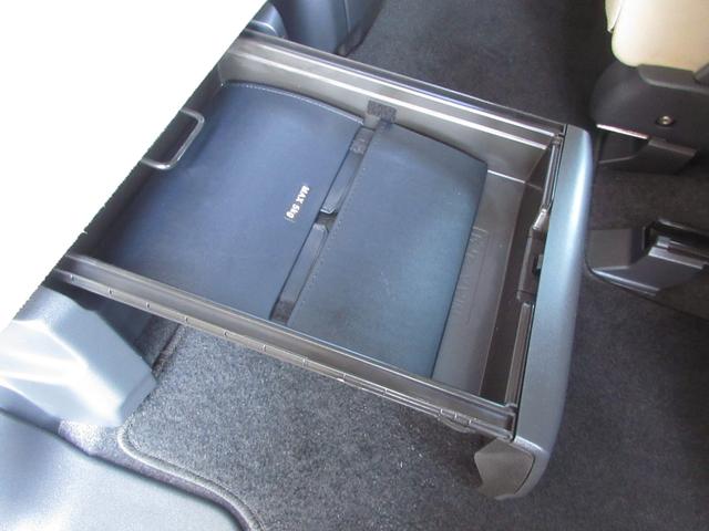 ムーヴキャンバス ＧメイクアップＶＳ　ＳＡＩＩＩ　４ＷＤ　両側電動スライドドア　ナビ　ＴＶ　ＣＤ／ＤＶＤ再生　Ｂｌｕｅｔｏｏｔｈ接続　ＥＴＣ　全方位カメラ　ＬＥＤヘッドライト　フォグライト　オートライト　レーンキープアシスト　ブレーキサポート（49枚目）
