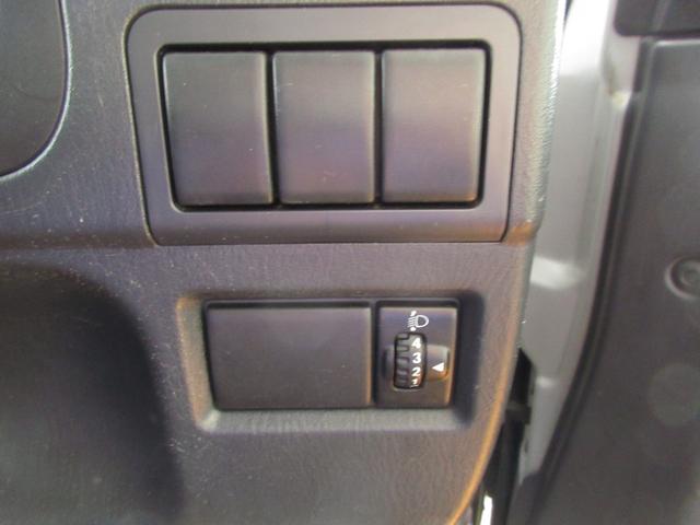 ジムニー ＸＧ　切替式４ＷＤ　６型　ターボ　５ＭＴ　キーレス　純正オーディオ　ＥＴＣ　前席パワーウインドウ　パワーステアリング　ＡＢＳ（38枚目）