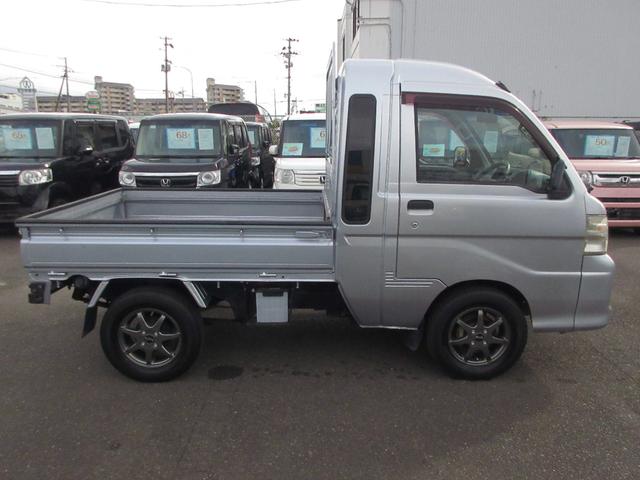 ハイゼットトラック ジャンボ　切替式４ＷＤ　５ＭＴ　パワーウインドウ　パワーステアリング　社外アルミホイール（8枚目）