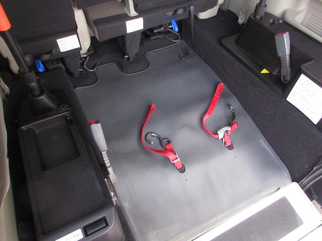 ＮＶ１００クリッパーリオ 　ターボ　福祉車両　チェアキャブスロープタイプ　ナビ　ＴＶ　ＣＤ　Ｂｌｕｅｔｏｏｔｈ接続　バックカメラ　ブレーキサポート　横滑り防止機能　スマートキー　シートヒーター　電動格納ミラー　無修復歴車（30枚目）