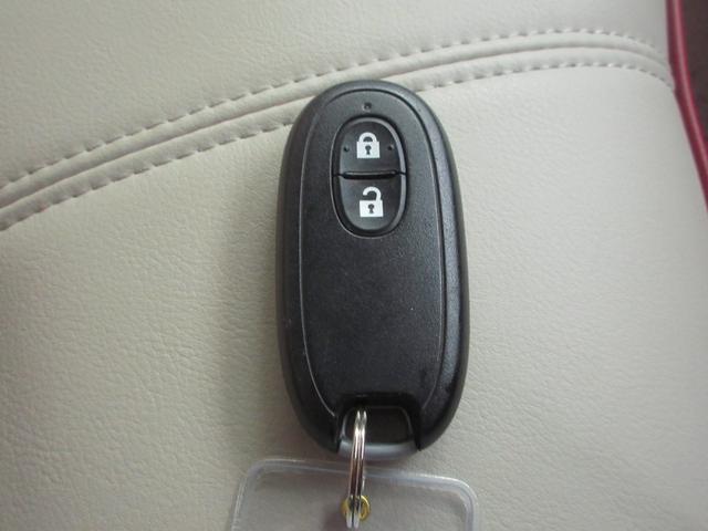 アルトラパンショコラ G 4WD プッシュスタート スマートキー シートヒーター 全席パワーウインドウ ショコラ専用シート オートライト HIDライト 電動格納ミラー ABS(40枚目)