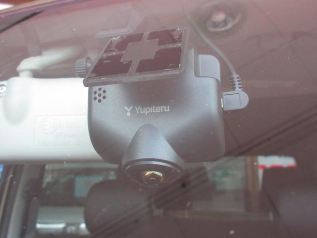 ハイゼットカーゴ クルーズターボリミテッド 切替式4WD 5MT キーレス ナビ TV CD/DVD再生 Bluetooth接続 ETC ドライブレコーダー 全席パワーウインドウ 電動格納ミラー パワーステアリング ABS 無修復歴車(22枚目)