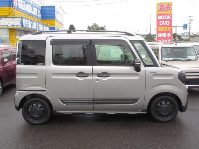 スペーシアギア ハイブリッドＸＺ　ターボ　４ＷＤ　両側電動スライドドア　ナビ　ＴＶ　ＣＤ／ＤＶＤ再生　Ｂｌｕｅｔｏｏｔｈ接続　ＥＴＣ　シートヒーターＬ／Ｒ　クルーズコントロール　レーンキープアシスト　デュアルセンサーブレーキサポート（8枚目）