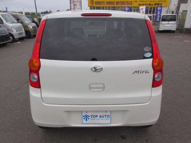 ミラ メモリアルエディション　キーレスキー　社外オーディオ　ＣＤ　ＵＳＢ　ＡＵＸ　電動格納ミラー　全席パワーウィンドウ　ＡＢＳ（5枚目）