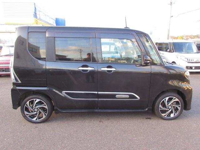 タント カスタムＲＳスタイルセレクション　４ＷＤ　ターボ　両側電動スライドドア　スマートキー　ナビ　ＴＶ　ＣＤ／ＤＶＤ再生　Ｂｌｕｅｔｏｏｔｈ接続　ＥＴＣ　バックカメラ　シートヒーター　障害物センサー　レーンキープアシスト　ブレーキサポート（8枚目）