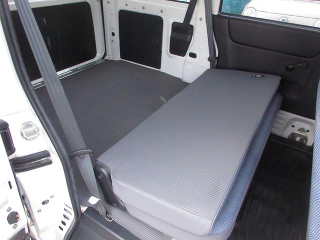 室内展示車も完備！天候に左右されずにお車をご確認出来ます。