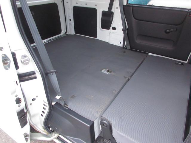 【色々なお車が展示】かわいい車・珍しい色・アウトドアーで使う・リフトアップ・車中泊・オフロードタイヤ・スライドドア・キッチンカー・ベース車などもお気軽に相談ください。