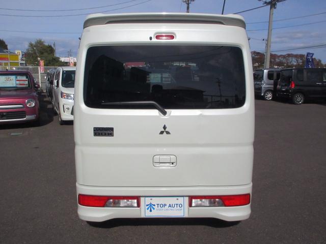 タウンボックス Ｇ　４ＷＤ　ターボ　電動スライドドア　衝突軽減ブレーキ　シートヒーター　ＣＤ　Ｂｌｕｅｔｏｏｔｈ　ＵＳＢ　ＨＩＤ　ＥＴＣ　ドライブレコーダー　プッシュスタート　横滑り防止　フォグライト　オートライト（6枚目）