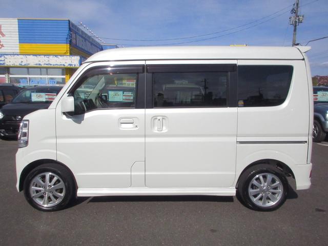 タウンボックス Ｇ　４ＷＤ　ターボ　電動スライドドア　衝突軽減ブレーキ　シートヒーター　ＣＤ　Ｂｌｕｅｔｏｏｔｈ　ＵＳＢ　ＨＩＤ　ＥＴＣ　ドライブレコーダー　プッシュスタート　横滑り防止　フォグライト　オートライト（10枚目）