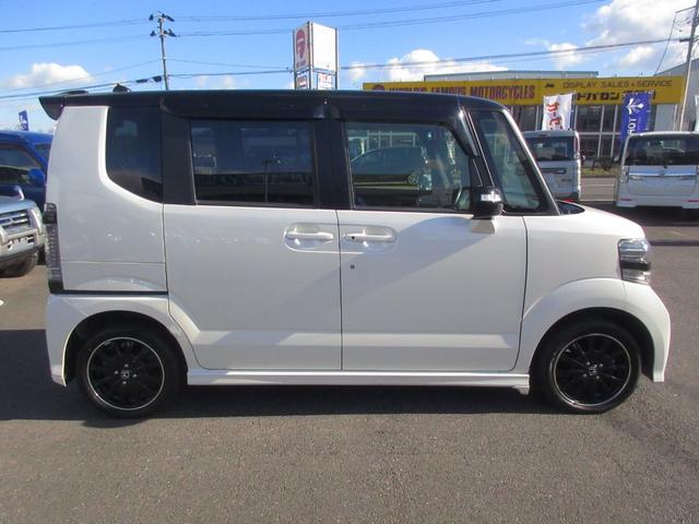 N-BOXカスタム G・ターボLパッケージ 4WD ツートンカラースタイル ナビ TV CD DVD Bluetooth バックカメラ ETC 衝突軽減ブレーキ HID ハーフレザーシート パドルシフト 横滑り防止 ABS クルーズコントロール(8枚目)