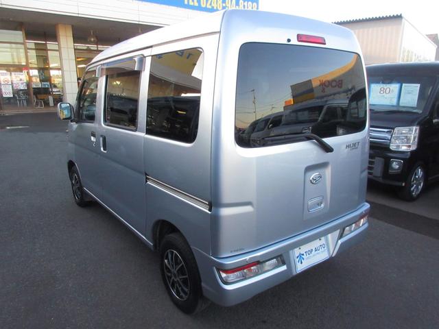 ハイゼットカーゴ クルーズターボＳＡＩＩＩ　４ＷＤ　衝突軽減ブレーキ　ＬＥＤヘッドライト　キーレス　ＣＤ　ＵＳＢ　ＡＵＸ　横滑り防止　コーナーセンサー　オートハイビーム　オートライト　ＡＢＳ　レーンキープアシスト（18枚目）