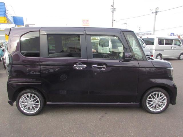 Ｎ－ＢＯＸカスタム Ｌターボ　４ＷＤ　９インチナビ　フルセグ　衝突軽減ブレーキ　両側電動スライドドア　シートヒーター　Ｂｌｕｅｔｏｏｔｈ接続　バックカメラ　Ａｐｐｌｅｃａｒｐｌａｙ　ＣＤ　ＤＶＤ　ドライブレコーダー　パドルシフト（8枚目）