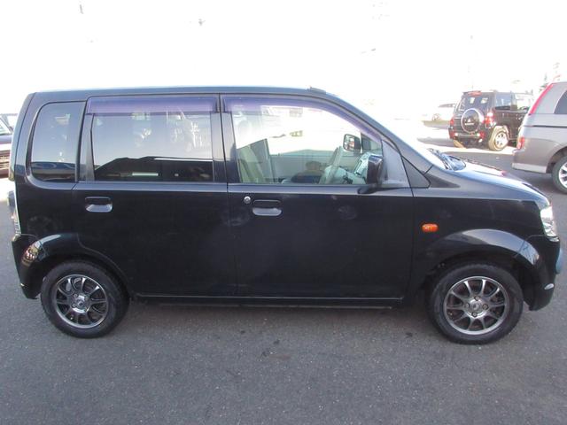 ｅＫワゴン Ｇ　４ＷＤ　修復歴無し　ナビ　フルセグ　Ｂｌｕｅｔｏｏｔｈ　ＣＤ　ＤＶＤ　キーレス　シートヒーター　アルミホイール　ＡＢＳ（8枚目）