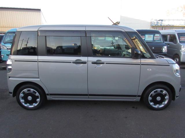 ムーヴキャンバス ＧブラックアクセントＶＳ　ＳＡＩＩＩ　４ＷＤ　修復歴無し　両側電動スライドドア　ナビ　フルセグ　Ｂｌｕｅｔｏｏｔｈ機能　衝突軽減ブレーキ　踏み間違い防止　ＬＥＤライト　シートヒーター　全周囲カメラ　ドライブレコーダー　プッシュスタート（8枚目）