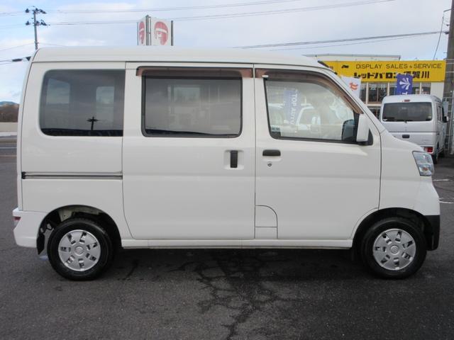 ハイゼットカーゴ クルーズターボ　４ＷＤ　修復歴なし　キーレスキー　両側スライドドア　ＣＤ　ＡＵＸ　積載量３５０ｋｇ　全席パワーウィンドウ　電動格納ミラー　アイドリングストップ　ＡＢＳ（7枚目）