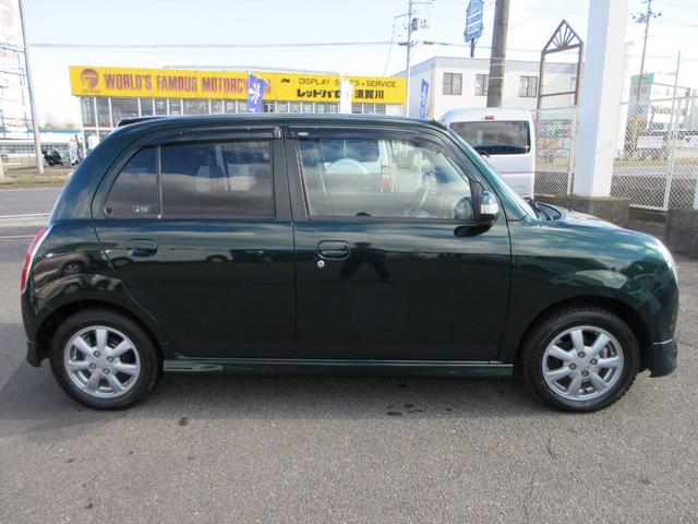 ミラジーノ ミニライト　４ＷＤ　ナビ　ＴＶ　バックカメラ　Ｂｌｕｅｔｏｏｔｈ接続　キーレスキー　電動格納ミラー　ＨＩＤ（7枚目）