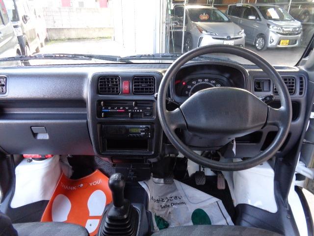 キャリイトラック ＫＣエアコン・パワステ　４ＷＤ　５速マニュアル　切替４ＷＤ　エアコン　パワステ　ＡＭラジオ　社外アルミ（16枚目）