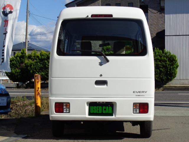 エブリイ ＰＡ　ハイルーフ　４ＷＤ　５速マニュアル　エアコン　パワステ　集中ドアロック　ＦＭ／ＡＭラジオ　ハイルーフ　運転席＆助手席エアバッグ（7枚目）