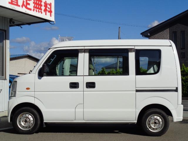 エブリイ ＰＡ　ハイルーフ　４ＷＤ　５速マニュアル　エアコン　パワステ　集中ドアロック　ＦＭ／ＡＭラジオ　ハイルーフ　運転席＆助手席エアバッグ（9枚目）