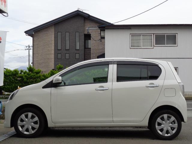 ミライース Ｇｆ　４ＷＤ　キーレス　エコアイドル　ＣＤ　ＦＭ／ＡＭ　電動格納ミラー　横滑り防止装置　ＡＢＳ　運転席＆助手席エアバッグ　盗難防止装置（8枚目）