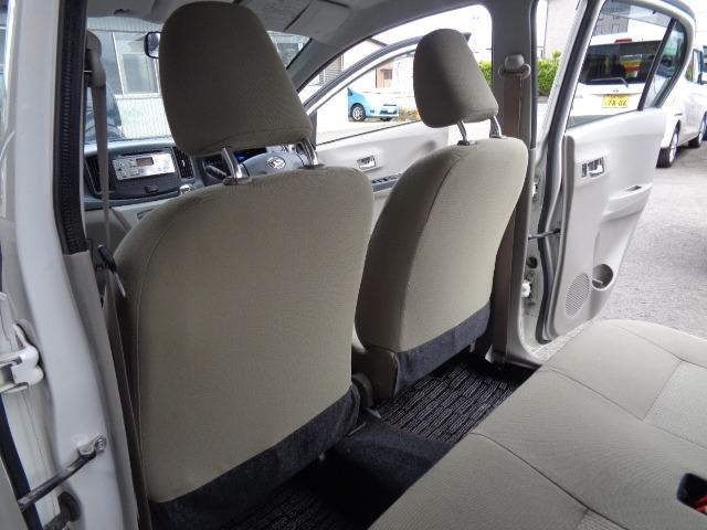 ミライース Ｇｆ　４ＷＤ　キーレス　エコアイドル　ＣＤ　ＦＭ／ＡＭ　電動格納ミラー　横滑り防止装置　ＡＢＳ　運転席＆助手席エアバッグ　盗難防止装置（17枚目）