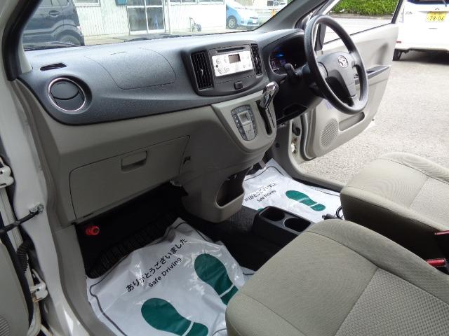 ミライース Ｇｆ　４ＷＤ　キーレス　エコアイドル　ＣＤ　ＦＭ／ＡＭ　電動格納ミラー　横滑り防止装置　ＡＢＳ　運転席＆助手席エアバッグ　盗難防止装置（19枚目）
