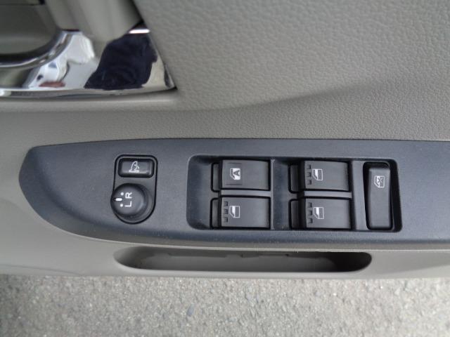 ミライース Ｇｆ　４ＷＤ　キーレス　エコアイドル　ＣＤ　ＦＭ／ＡＭ　電動格納ミラー　横滑り防止装置　ＡＢＳ　運転席＆助手席エアバッグ　盗難防止装置（26枚目）