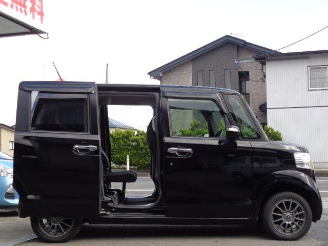 N-BOX+ G SSパッケージ 4WD 左右パワスラ プッシュスタート メモリーナビ CD FM/AM バックカメラ アイドリングストップ ETC 電動格納ミラー ミラーヒーター シートヒーター 社外アルミ 運転席&助手席エアバッグ(5枚目)