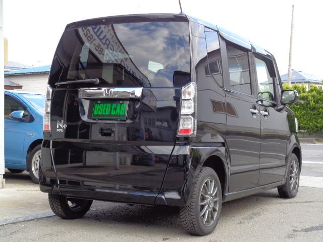 N-BOX+ G SSパッケージ 4WD 左右パワスラ プッシュスタート メモリーナビ CD FM/AM バックカメラ アイドリングストップ ETC 電動格納ミラー ミラーヒーター シートヒーター 社外アルミ 運転席&助手席エアバッグ(6枚目)