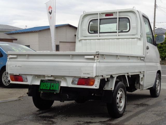 ミニキャブトラック Ｖタイプ　４ＷＤ　５速マニュアル　切替４ＷＤ　パワステ　ＦＭ／ＡＭ　修復歴無し（5枚目）