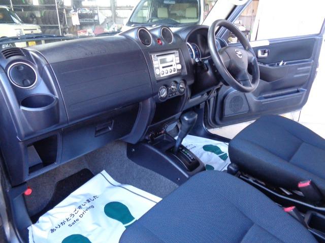 キックス ＲＸ　４ＷＤ　ターボ　切替４ＷＤ　キーレス　ＣＤ　ＦＭ／ＡＭ　ＥＴＣ　シートヒーター　電動格納ミラー　１５インチ純正アルミホイール　ＡＢＳ　運転席＆助手席エアバッグ　盗難防止装置（17枚目）