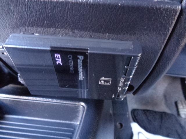 キックス ＲＸ　４ＷＤ　ターボ　切替４ＷＤ　キーレス　ＣＤ　ＦＭ／ＡＭ　ＥＴＣ　シートヒーター　電動格納ミラー　１５インチ純正アルミホイール　ＡＢＳ　運転席＆助手席エアバッグ　盗難防止装置（24枚目）