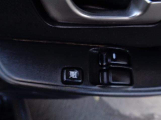 キックス ＲＸ　４ＷＤ　ターボ　切替４ＷＤ　キーレス　ＣＤ　ＦＭ／ＡＭ　ＥＴＣ　シートヒーター　電動格納ミラー　１５インチ純正アルミホイール　ＡＢＳ　運転席＆助手席エアバッグ　盗難防止装置（26枚目）