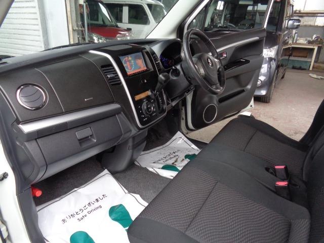 ワゴンＲスティングレー Ｘ　４ＷＤ　プッシュスタート　エンジンスターター　ＨＤＤナビ　フルセグ　ＣＤ　ＤＶＤ　Ｂｌｕｅｔｏｏｔｈ　電動格納ミラー　シートヒーター　ＨＩＤ　フォグランプ　社外アルミホイール　エアバッグ　盗難防止装置（19枚目）