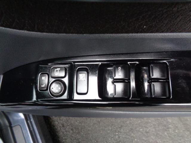 ルークス ハイウェイスター　４ＷＤ　左パワスラ　プッシュスタート　ＣＤ　ＦＭ／ＡＭ　電動格納ミラー　ミラーヒーター　シートヒーター　ＨＩＤヘッドライト　フォグランプ　オートライト　純正アルミ　運転席＆助手席エアバッグ　盗難防止装置（28枚目）