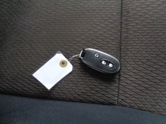 ルークス ハイウェイスター　４ＷＤ　左パワスラ　プッシュスタート　ＣＤ　ＦＭ／ＡＭ　電動格納ミラー　ミラーヒーター　シートヒーター　ＨＩＤヘッドライト　フォグランプ　オートライト　純正アルミ　運転席＆助手席エアバッグ　盗難防止装置（29枚目）