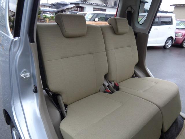 ムーヴ Ｌ　４ＷＤ　キーレス　エコアイドル　ＣＤ　ＦＭ／ＡＭ　電動格納ミラー　純正ホイールキャップ　ＡＢＳ　運転席＆助手席エアバッグ　盗難防止装置（12枚目）