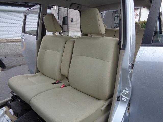 ムーヴ Ｌ　４ＷＤ　キーレス　エコアイドル　ＣＤ　ＦＭ／ＡＭ　電動格納ミラー　純正ホイールキャップ　ＡＢＳ　運転席＆助手席エアバッグ　盗難防止装置（20枚目）