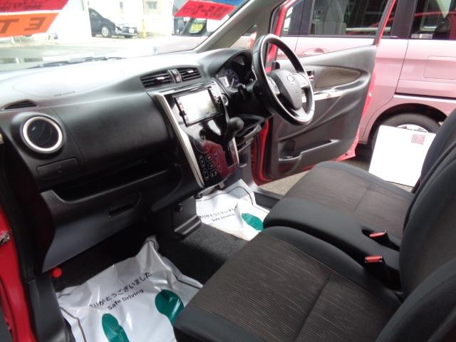 デイズ ハイウェイスター Gターボ 4WD ターボ プッシュスタート メモリーナビ フルセグ CD DVD Bluetooth アラウンドビューモニター レーダーブレーキ ETC オートライト 電動格納ミラー 純正アルミ 盗難防止装置(19枚目)