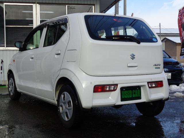 アルト Ｌ　４ＷＤ　キーレス　アイドリングストップ　ＣＤ　ＦＭ／ＡＭ　左右シートヒーター　レーダーブレーキ　車線逸脱警報装置　横滑り防止装置　後方コーナーセンサー　ＡＢＳ　運転席＆助手席エアバッグ　盗難防止装置（7枚目）
