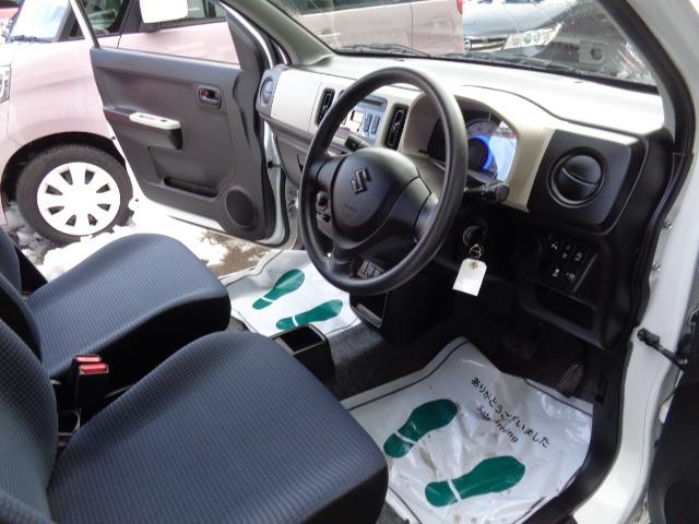 アルト Ｌ　４ＷＤ　キーレス　アイドリングストップ　ＣＤ　ＦＭ／ＡＭ　左右シートヒーター　レーダーブレーキ　車線逸脱警報装置　横滑り防止装置　後方コーナーセンサー　ＡＢＳ　運転席＆助手席エアバッグ　盗難防止装置（9枚目）