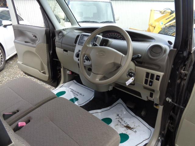 タント L 4WD キーレス エコアイドル CD FM/AM 電動格納ミラー 純正アルミホイール ABS 運転席&助手席エアバッグ 盗難防止装置(11枚目)