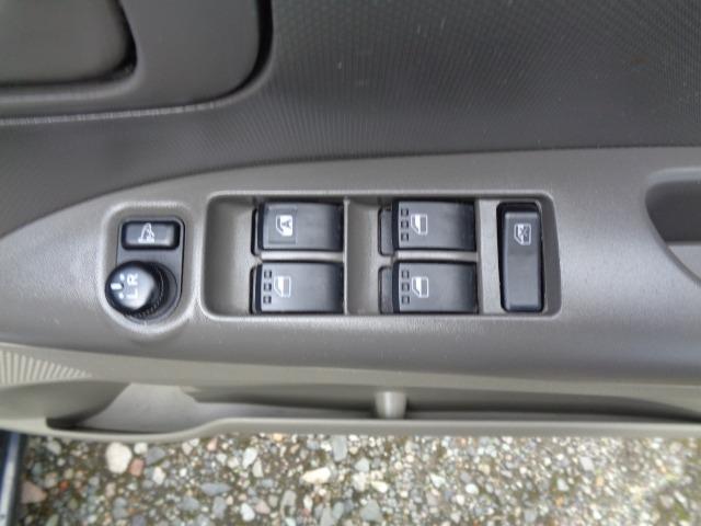 タント L 4WD キーレス エコアイドル CD FM/AM 電動格納ミラー 純正アルミホイール ABS 運転席&助手席エアバッグ 盗難防止装置(28枚目)
