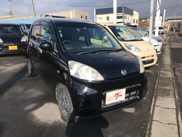 F ナビ 軽自動車 4WD ブラック AT(3枚目)