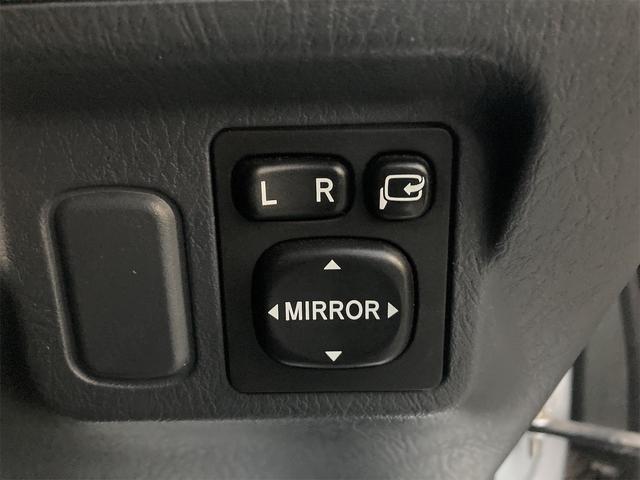 R 4WD キーレスエントリー 電動格納ミラー ベンチシート AT CD ミュージックプレイヤー接続可 アルミホイール 衝突安全ボディ エアコン(9枚目)