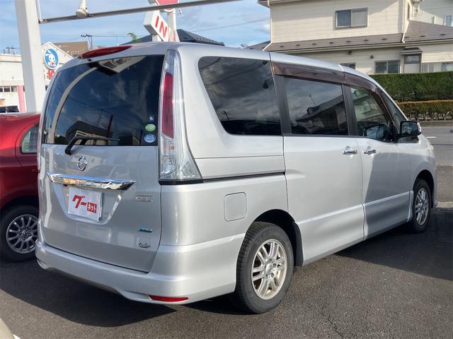 セレナ ハイウェイスター　４ＷＤ　ＥＴＣ　バックカメラ　ナビ　ＴＶ　オートクルーズコントロール　左電動スライドドア（右不良）　オートライト　スマートキー　アイドリングストップ　電動格納ミラー　３列シート　ＣＶＴ　アルミホイール（15枚目）