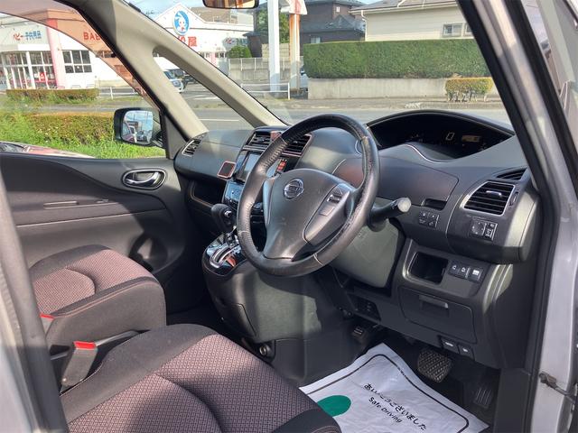 セレナ ハイウェイスター　４ＷＤ　ＥＴＣ　バックカメラ　ナビ　ＴＶ　オートクルーズコントロール　左電動スライドドア（右不良）　オートライト　スマートキー　アイドリングストップ　電動格納ミラー　３列シート　ＣＶＴ　アルミホイール（41枚目）