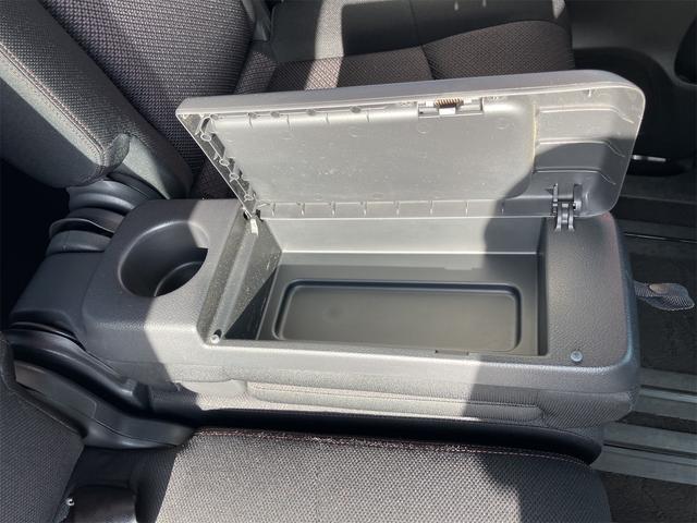 セレナ ハイウェイスター　４ＷＤ　ＥＴＣ　バックカメラ　ナビ　ＴＶ　オートクルーズコントロール　左電動スライドドア（右不良）　オートライト　スマートキー　アイドリングストップ　電動格納ミラー　３列シート　ＣＶＴ　アルミホイール（49枚目）